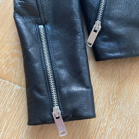 GAP Black Leather Jacket - Picture 4 of 11